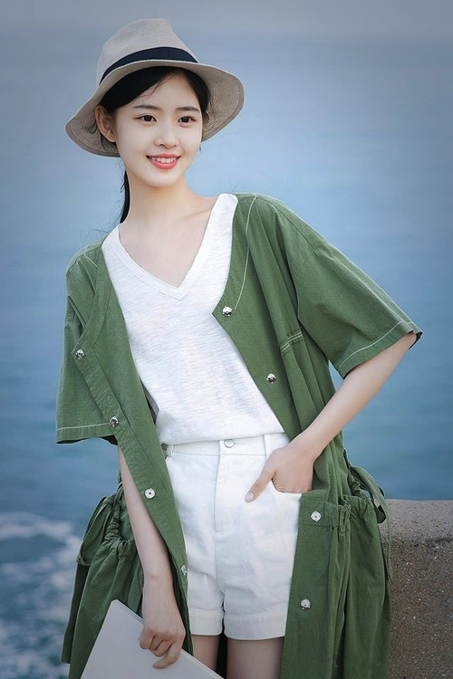 KAIYUNAPP-特色山地骑马赛，穿越草原的速度与激情，骑马上山视频